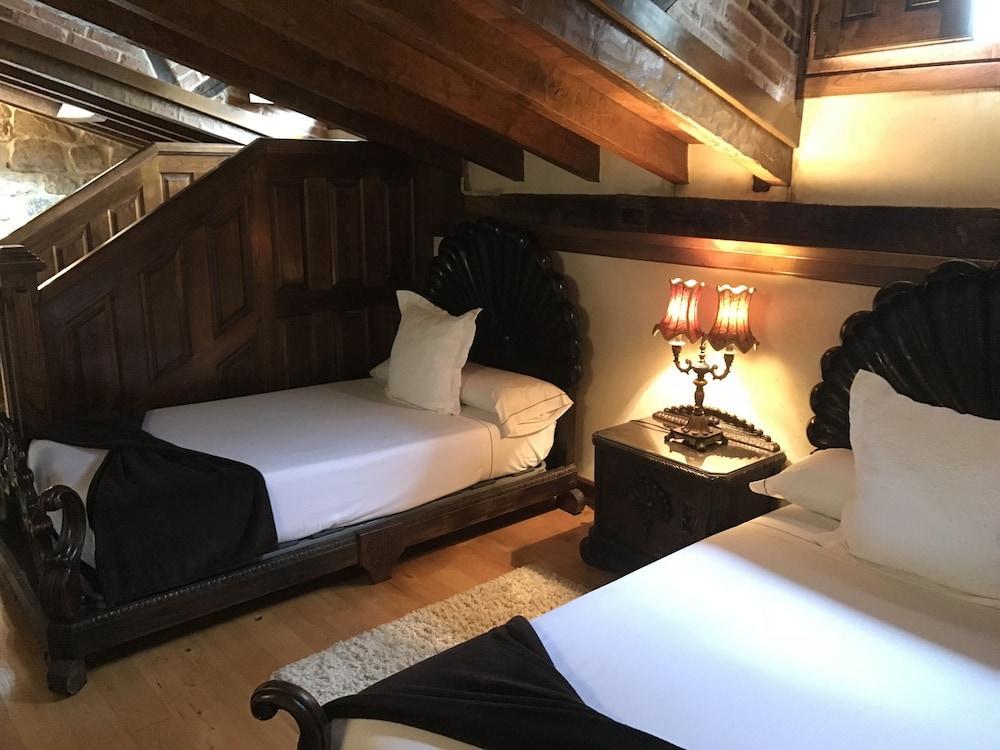 Palacio De Trasvilla Escobedo Ngoại thất bức ảnh