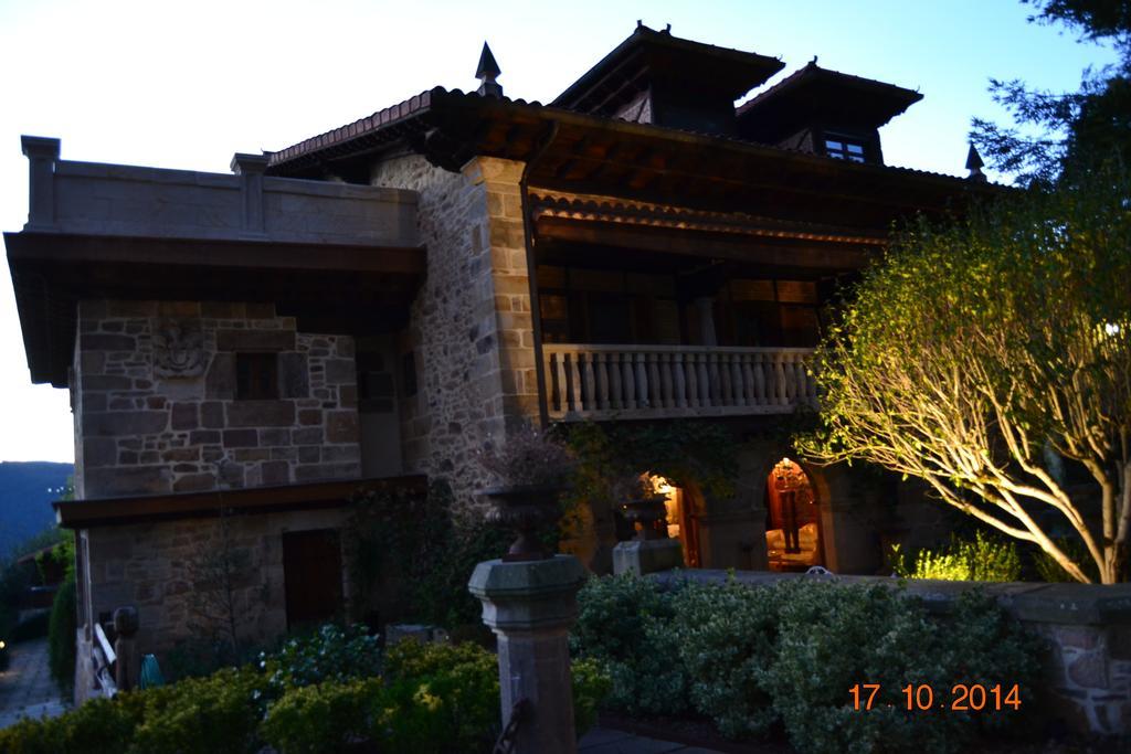 Palacio De Trasvilla Escobedo Ngoại thất bức ảnh