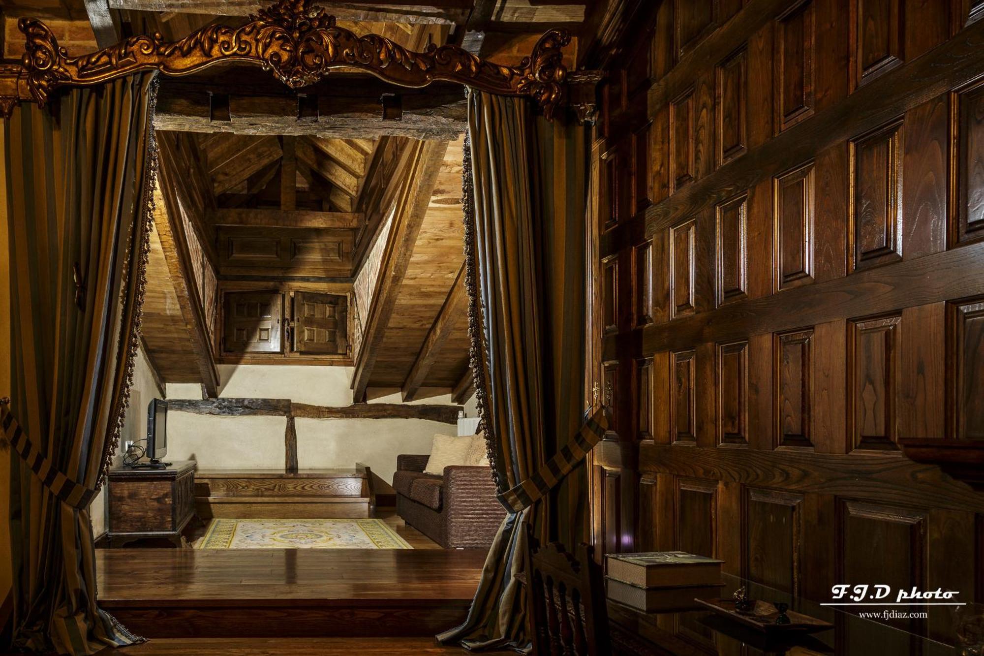 Palacio De Trasvilla Escobedo Phòng bức ảnh